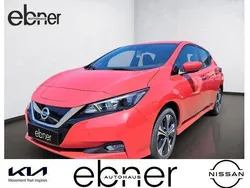 Rot Gebraucht 2021 Nissan Leaf Acenta Kleinwagen | 15.490 € (Fairer Preis)