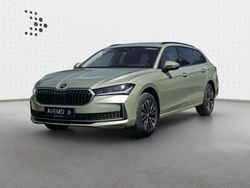 Ice teabeige metallic Neu 2025 Skoda Superb Selection Kombi | 53.590 € (Etwas zu teuer)