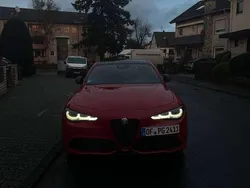 Rot Gebraucht 2024 Alfa Romeo Giulia Veloce Limousine | 44.000 € (Teuer)