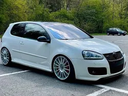 Weiß Gebraucht 2007 VW Golf V Edition Limousine | 11.990 €
