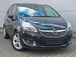 Grün Gebraucht 2016 Opel Meriva Innovation Van / Kleinbus | 6.600 € (Fairer Preis)