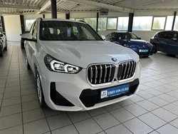 Mineralweiss metallic (metallic) Gebraucht 2024 BMW X1 M Sport SUV | 44.900 € (Fairer Preis)
