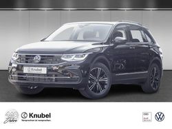 Deep black perleffekt Gebraucht 2023 VW Tiguan Active SUV | 44.800 €