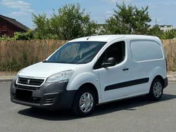 Weiß Gebraucht 2017 Peugeot Partner Premium Van / Kleinbus | 7.800 € (Fairer Preis)