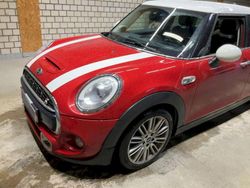Rot Gebraucht 2015 Mini Cooper SD Kleinwagen | 8.000 € (Fairer Preis)