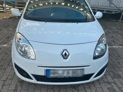 Weiß Gebraucht 2010 Renault Twingo Kleinwagen | 2.450 € (Etwas zu teuer)