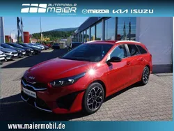 Rot Neu 2025 Kia Ceed Sportswagon GT-Line Kombi | 32.450 €