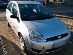 Silber Gebraucht 2005 Ford Fiesta Kleinwagen | 1.000 € (Fairer Preis)