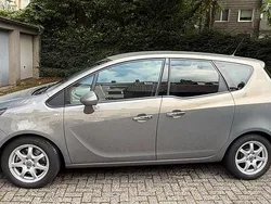 Gebraucht 2010 Opel Meriva Van / Kleinbus | 5.999 €