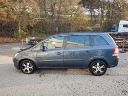 Blau Gebraucht 2010 Opel Zafira Innovation Van / Kleinbus | 1.400 € (Guter Preis)