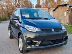 Blau Gebraucht 2017 Aixam Microcar Kleinwagen | 6.499 € (Etwas zu teuer)