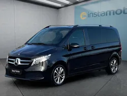 Schwarz Gebraucht 2024 Mercedes V220 Van / Kleinbus | 51.699 € (Fairer Preis)