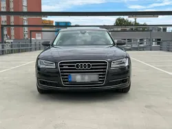 Grau Gebraucht 2018 Audi A8 Limousine | 33.999 €