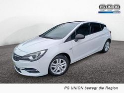 Weiß Gebraucht 2021 Opel Astra Design & Tech Limousine | 13.790 € (Fairer Preis)