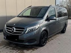 Grau Gebraucht 2015 Mercedes V250 Van / Kleinbus | 25.000 € (Guter Preis)