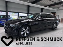 Obsidianschwarz (metallic) Gebraucht 2022 Mercedes C220 Avantgarde Kombi | 35.444 € (Etwas zu teuer)