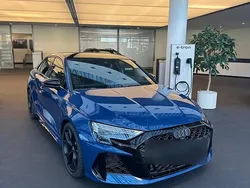 Blau Gebraucht 2025 Audi RS3 Comfort Kleinwagen | 69.999 € (Fairer Preis)