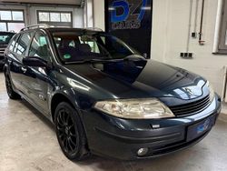 Grau Gebraucht 2004 Renault Laguna II Kombi | 1.499 €