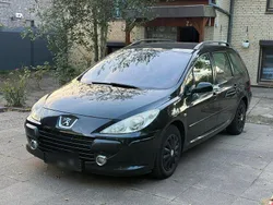 Schwarz Gebraucht 2006 Peugeot 307 Kombi | 1.100 € (Fairer Preis)