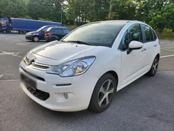 Weiß Gebraucht 2016 Citroën C3 Kleinwagen | 6.499 €