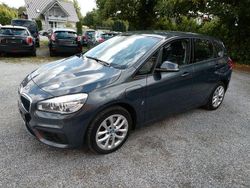 Grau Gebraucht 2016 BMW 225 iPerformance Van / Kleinbus | 8.999 € (Teuer)