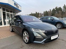 Quarzgrau metallic/grau Gebraucht 2021 Skoda Octavia RS Kombi | 22.990 € (Fairer Preis)