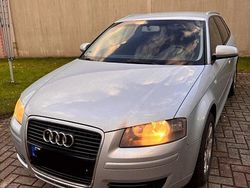 Silber Gebraucht 2004 Audi A3 Limousine | 3.999 € (Etwas zu teuer)