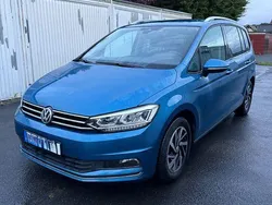 Blau Gebraucht 2019 VW Touran Join Van / Kleinbus | 19.999 € (Guter Preis)
