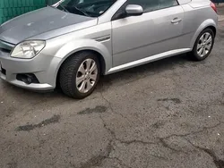 Silber Gebraucht 2008 Opel Tigra Cabrio | 4.000 € (Etwas zu teuer)