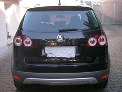 Schwarz Gebraucht 2010 VW Golf Plus Cross Highline Van / Kleinbus | 6.300 € (Fairer Preis)