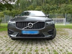Grau Gebraucht 2019 Volvo XC60 R-Design SUV | 31.500 € (Guter Preis)
