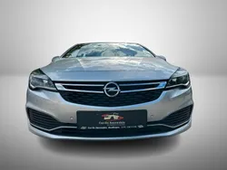 Silber Gebraucht 2017 Opel Astra Dynamic Limousine | 11.499 € (Fairer Preis)