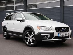 Weiß Gebraucht 2015 Volvo XC70 Limousine | 18.950 €