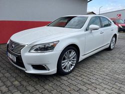 Weiß Gebraucht 2013 Lexus LS600h Luxury Line Limousine | 26.250 €