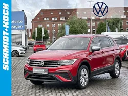Rot Gebraucht 2022 VW Tiguan Allspace Life SUV | 33.490 € (Superpreis)