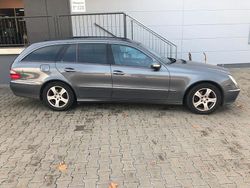 Grau Gebraucht 2005 Mercedes E280 Kombi | 2.800 € (Fairer Preis)