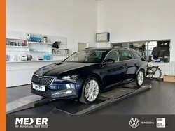 Plumblau metallic Gebraucht 2022 Skoda Superb Premium Edition Kombi | 30.890 € (Fairer Preis)