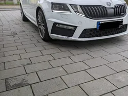 Weiß Gebraucht 2017 Skoda Octavia RS Kombi | 18.550 €