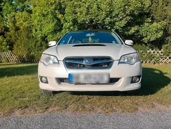 Weiß Gebraucht 2009 Subaru Legacy Limousine | 4.900 € (Teuer)