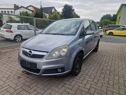 Silber Gebraucht 2007 Opel Zafira Edition Van / Kleinbus | 2.300 € (Guter Preis)