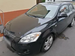 Schwarz Gebraucht 2009 Kia Ceed Limousine | 2.800 € (Guter Preis)