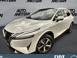 Brilliant white (m) Gebraucht 2023 Nissan Qashqai N-Connecta SUV | 32.650 € (Etwas zu teuer)