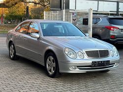 Silber Gebraucht 2003 Mercedes E240 Limousine | 7.990 € (Teuer)