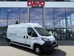 Weiss Gebraucht 2022 Peugeot Boxer Premium Van | 17.991 € (Guter Preis)
