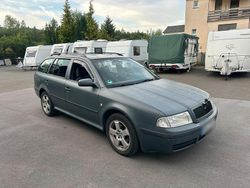 Grau Gebraucht 2004 Skoda Octavia Kombi | 2.300 € (Etwas zu teuer)