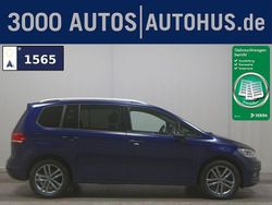 Blau Gebraucht 2022 VW Touran Active Van / Kleinbus | 20.780 € (Guter Preis)