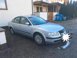 Blau Gebraucht 1997 VW Passat Limousine | 300 €