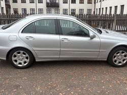 Silber Gebraucht 2006 Mercedes C220 Limousine | 3.900 € (Fairer Preis)