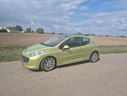 Grün Gebraucht 2006 Peugeot 207 Kleinwagen | 2.000 € (Etwas zu teuer)