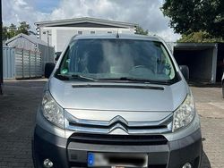 Grau Gebraucht 2016 Citroën Dispatch Van / Kleinbus | 8.100 €